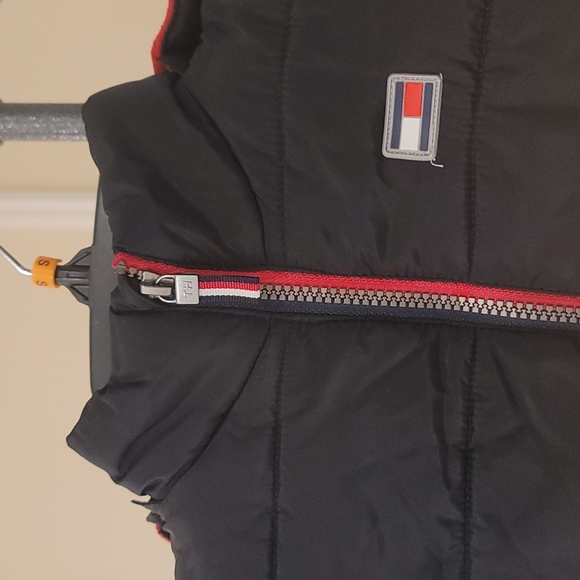 Tommy Hilfiger Black Winter Jacket. Fleece-Lined Red. NWT. NEW $100 - Picture 12 of 16